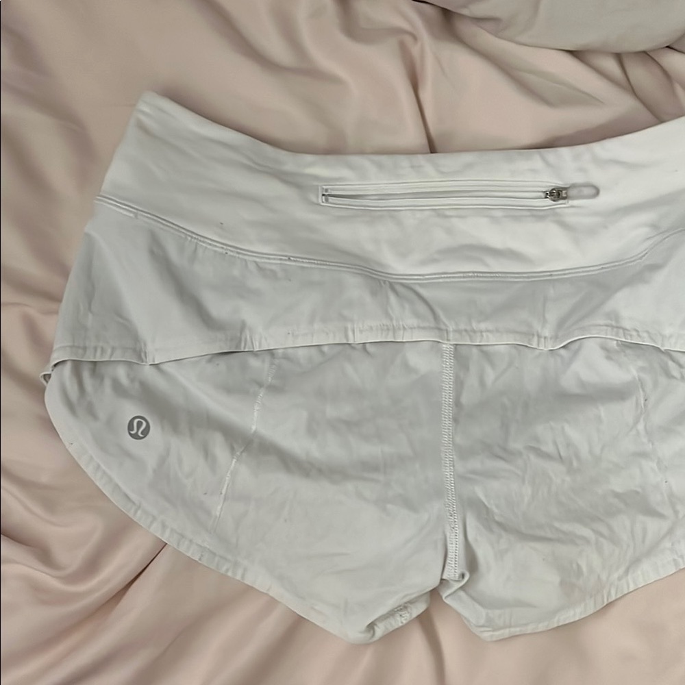 Women's White Lululemon speed up shorts size 2 length 2.5